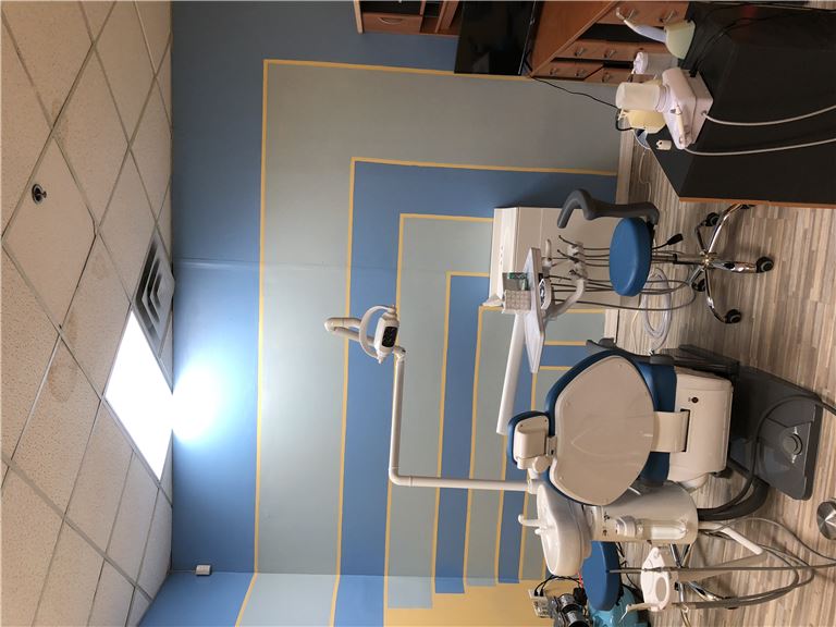 Dental office in Kissimmee with a really low lease